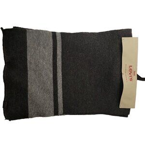 Levi's Men's Charcoal Gray Winter Beanie Hat‎ And Scarf Set New With Tags